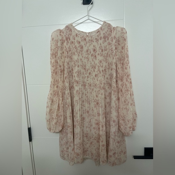 Wilfred Dresses & Skirts - Wilfred Floral Mini Dress in Cream and Pink